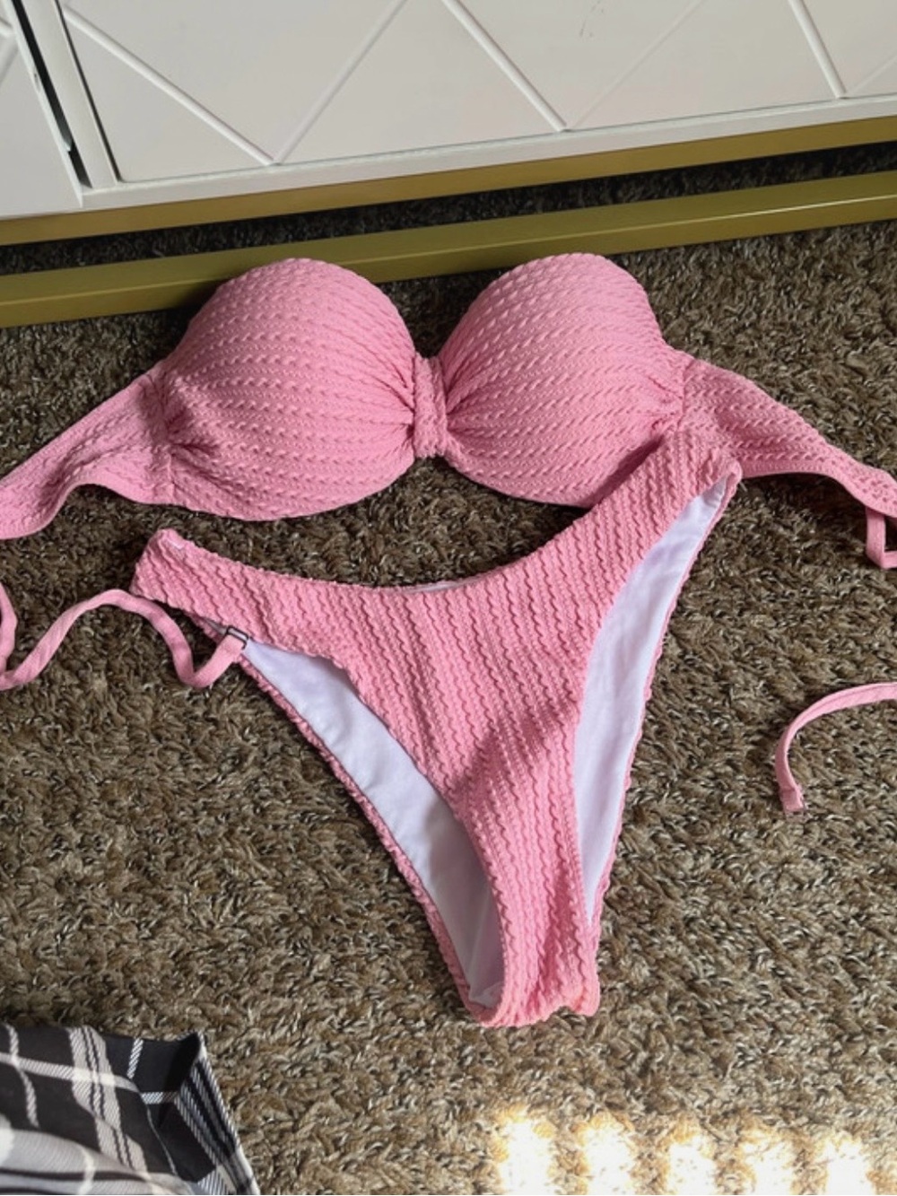 Textured Pink Strapless Bikini Set with Removable Straps